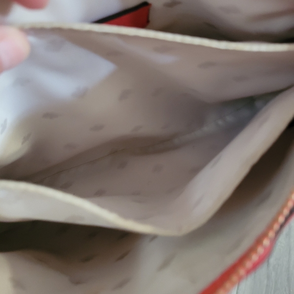 Kate Spade Leila Pebbled Leather Triple Gusset Crossbody in Coral Buds - Picture 8 of 12